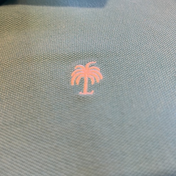 Lilly Pulitzer turquoise blue chic fit polo.Fit is flattering/a bit form fitting - Picture 4 of 5